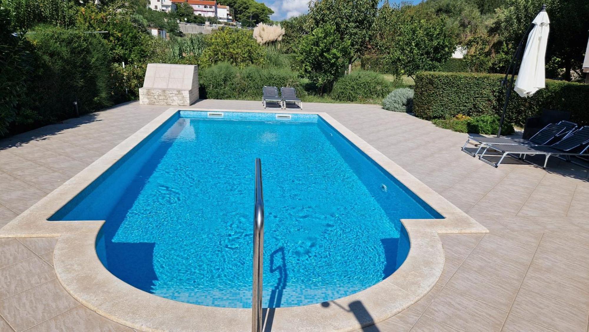 Apartments Renata Banjol Екстериор снимка