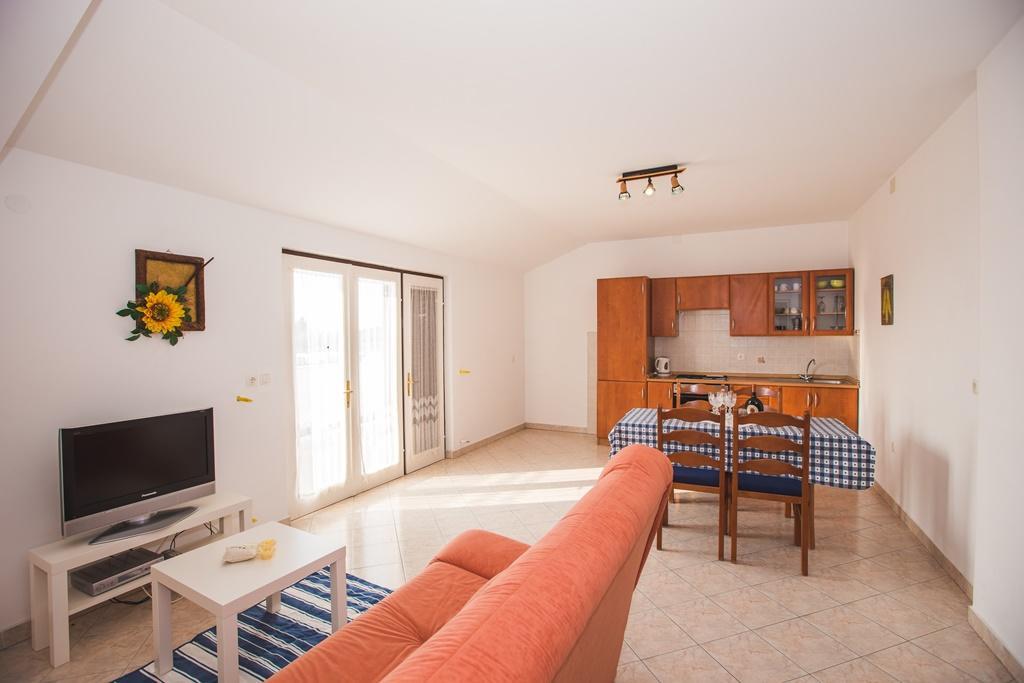 Apartments Renata Banjol Стая снимка